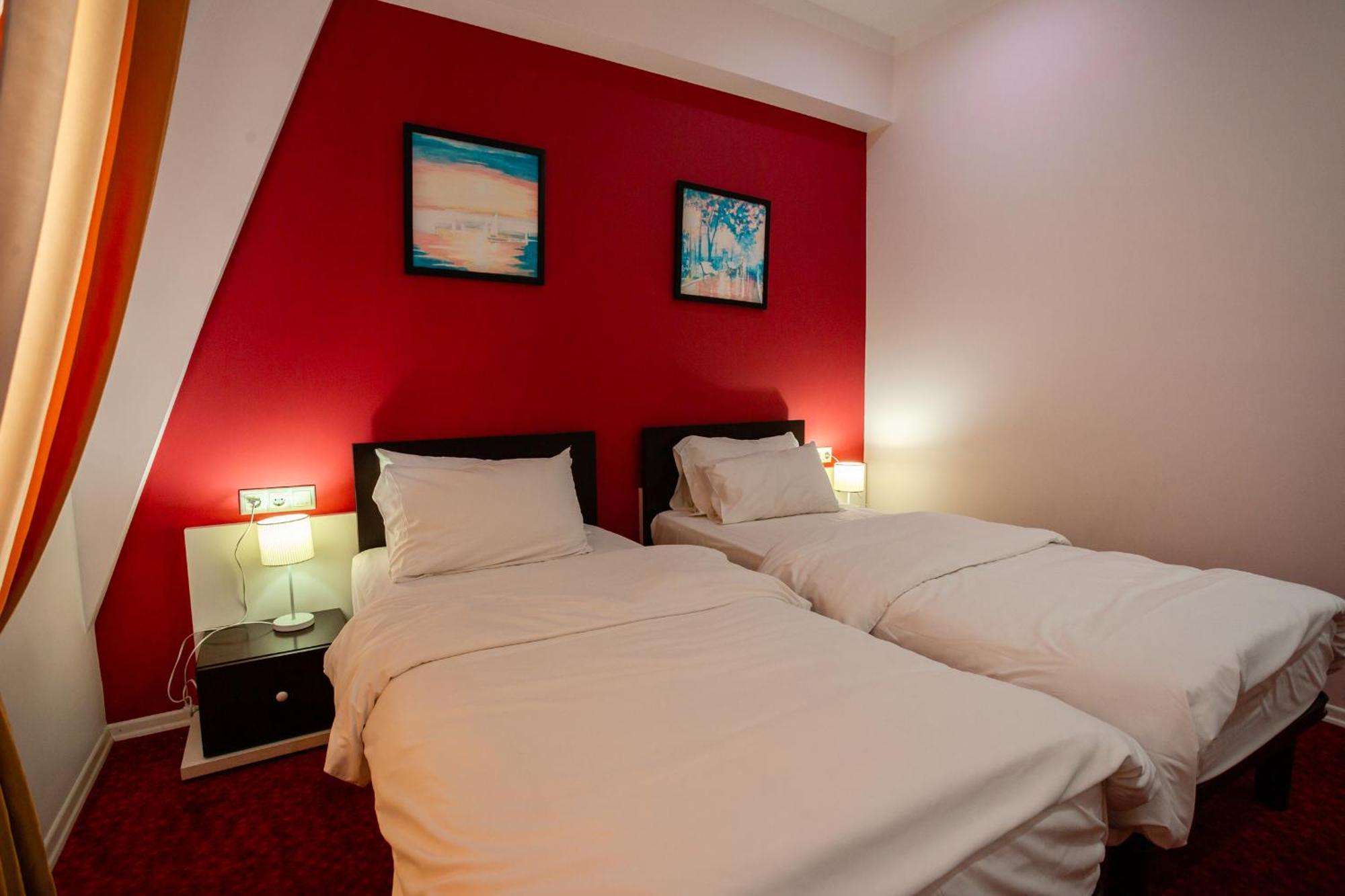 Piazza Four Colours Hotel Batumi Kültér fotó