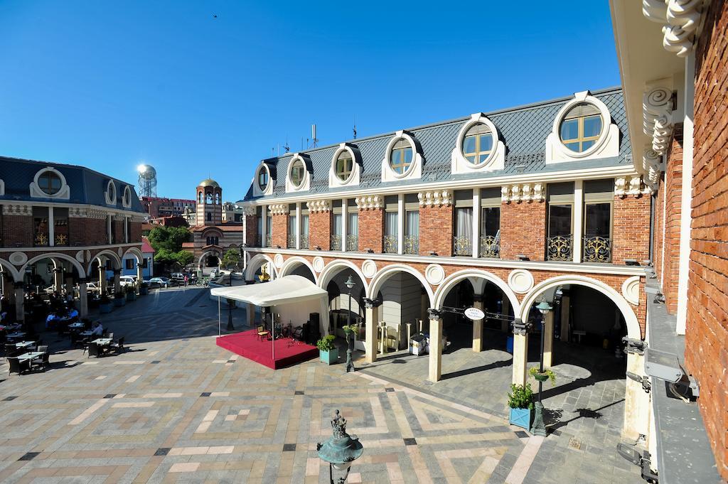Piazza Four Colours Hotel Batumi Kültér fotó