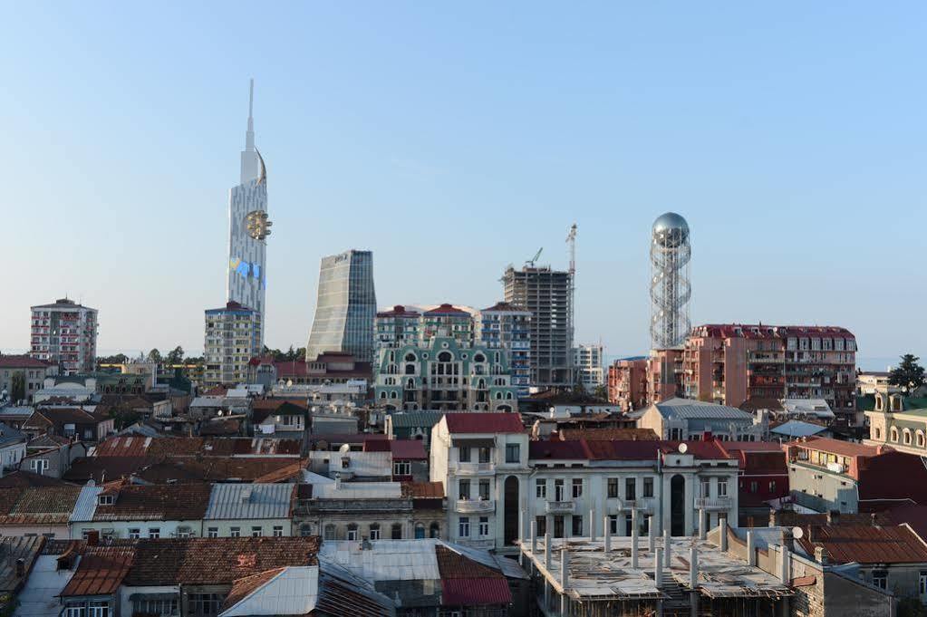 Piazza Four Colours Hotel Batumi Kültér fotó